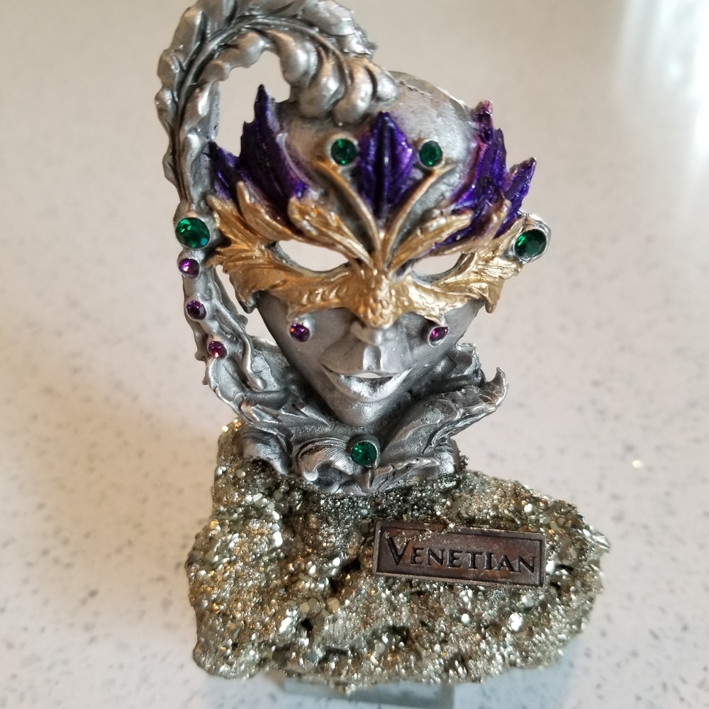 Collectible Jester Mask Figurine Venetian